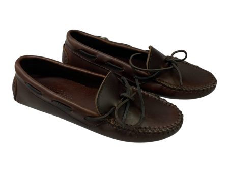 Shoes Flats By Minnetonka In Brown, Size: 7 Cheap