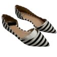 Shoes Flats By Clothes Mentor In Black & White, Size: 7 Fashion