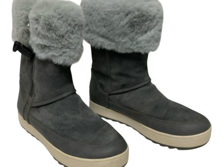 Boots Designer By Koolaburra By Ugg In Grey, Size: 10 Discount