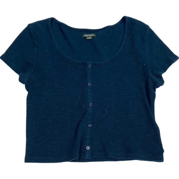 Top Short Sleeve By Wild Fable In Green, Size: M For Sale