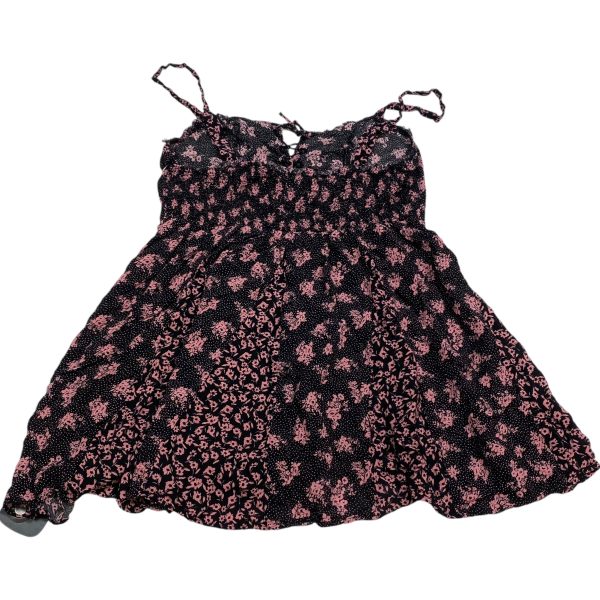 Top Sleeveless By Free People In Black & Pink, Size: S Online now