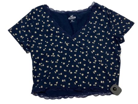 Top Short Sleeve By Hollister In Navy, Size: Xl Online Sale